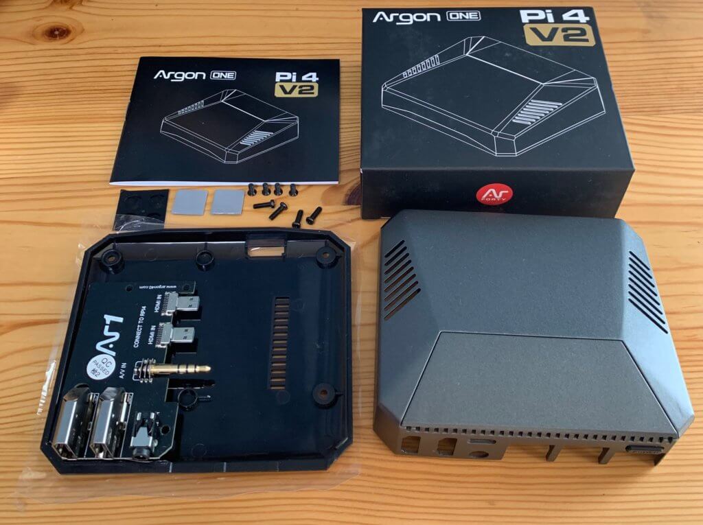 100%正規品 GeeekPi Raspberry Pi ケース Argon One M.2